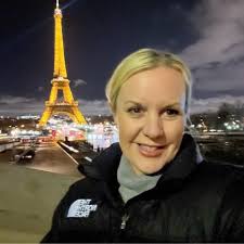 I'm thrilled to share that October 1st marked the start of an exciting new  journey for me at Saks OFF 5TH: the Interim District Lead for our 10  Southern California doors! I'm