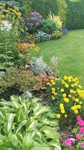 46 Eye Catching Landscape Backyard Garden Ideas Backyard Flowers Garden Cottage Garden Cottage Garden Design