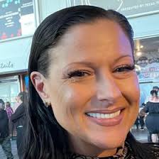 Robyn Woods (woodsr24)