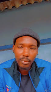 If you see me out here having dinner 🍽️ with an older rich woman, mind  your business.😎