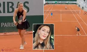 Pentru alte sensuri, vedeți roland garros (dezambiguizare). O JucÄƒtoare De Tenis ArestatÄƒ La Roland Garros Este AcuzatÄƒ De Trucarea Unui Meci La Turneul