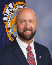 📣Please join Sheriff Randy Smith in congratulating 𝙇𝙞𝙚𝙪𝙩𝙚𝙣𝙖𝙣𝙩  𝙍𝙮𝙖𝙣 𝙎𝙪𝙝𝙧𝙚 in his extraordinary achievement of graduating from the  FBI National Academy in Quantico, VA. Lt. Suhre began his career with us in