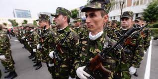 Pentru filiera indirectă, ministerul apărării naţionale scoate la concurs un număr de 37 locuri, astfel pe toată durata studiilor beneficiezi de şcolarizare, cazare, masă şi asistenţă medicală gratuite. Armata RecruteazÄ CandidaÅ£i Pentru OfiÅ£eri Si SubofiÅ£eri FormaÅ£i Pe FilierÄ IndirectÄ Stiri Din Mures Stiri Targu Mures Liderul Presei Muresene