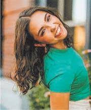 Carmen Garzon's Instagram, Twitter & Facebook