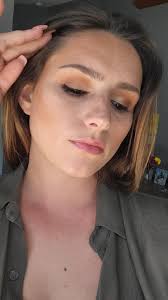 Today's look.. I really wish to learn how to do eye makeup bcs I'm verry  bad at it XD but I'm practicing everyday when I return home from school,  I'll soon be