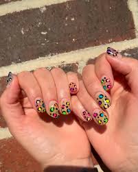 Taylei Williams Osborne | happy little neon leopard print nails🤗 |  Instagram