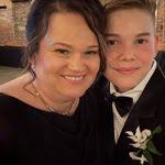 Eileen Eicher's Instagram, Twitter & Facebook