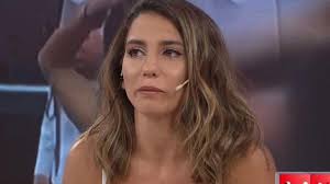 Gran hermano es un reality show producido por endemol.es la franquicia argentina del programa neerlandés big brother, creado por john de mol.tuvo nueve ediciones regulares desde 2001 y una edición con famosos, siendo primero emitido por telefe (hasta 2012) y luego por américa tv. Cinthia Fernandez Sorprendio Con Una Malla Brillante En El Cantando Diario 13 San Juan