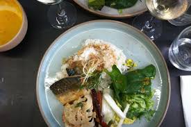 Les Meilleurs Restaurants A Paris Et Partout En France Restaurant Paris Restaurant Parisien Restaurant