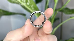 06.09.2020 · oura sends a sizing kit and asks you to wear a fake ring on your finger of choice for 24 hours, because your fingers swell when you work out or … Oura Ring Generation 3 Review What I Like And Don T Like Tom S Guide