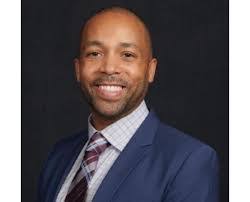 Elizabeth Hardaway's Instagram, Twitter & Facebook