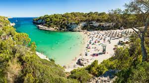 The balearics' biggest island is all about the beaches. Guide To Balearic Islands Holidays Bookmundi