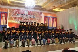 Mengatur tentang upah minimum provinsi, kabupaten, atau kota dengan ketentuan: Profil Sekolah Tinggi Ilmu Kesehatan Eka Harap