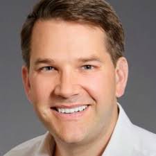 Stream episode EP 044 Ben And Moisey Uretsky: These Two Russian Brothers  Built A Billion Dollar Business In America by Alejandro Cremades podcast