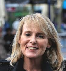 Wollongong councillor's skydive debate shut down