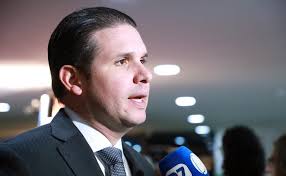 Republicanos lança deputado Hugo Motta à presidência da Câmara, com o apoio  de Lira