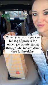 🛑 Stop stressing about what to order when life gets crazy busy you find  yourself going through a drive thru 👇, 👉Comment “FAST” for my top 3 go to  orders from 30 of the most popular fast food ...