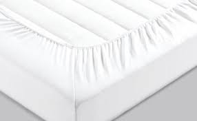 Ein milbenbezug ist leichter zu reinigen als eine ganze matratze. Allergiker Spannbettlaken Dicht Gegen Milben Flohe Bettwanzen Purenature