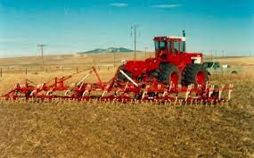 36 Ih 55 Chisel Plow Behind A Ih 4568 V-8 Fwd Classic Tractor Big Tractors Tractors