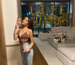 Madison beer fanpage on instagram: Madison Beer S Blue Follow The White Rabbit Effortlessly Stay Numb And Carry On Default Each Surpassed 1 Million Spotify Streams During Release Week