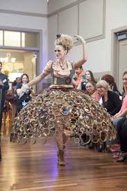 30 Weird Dresses Made Out Of Recycled Materials Bemethis Crazy Dresses Recycled Dress Recycled Costumes