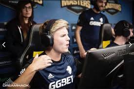 Kjaerbye top fragged and nbk bottom fragged, we love to see this confidence. Markus Kjaerbye Kjaerbye Facebook