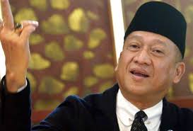 Nazri aziz dan khairy jamaluddin harus menerima hakikat bahawa rakyat tidak kejar nazri aziz atau khairy jamaluddin, tetapi datuk seri najib. Tidak Ada Sebab Mt Umno Tolak Usul Dari Bahagian Nazri Aziz Astro Awani