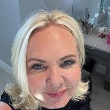 Kris Fairless (@krisfairless) • Instagram photos and videos