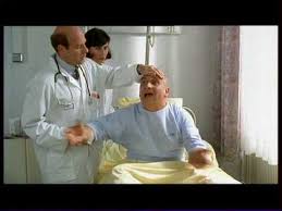 I didn't find a single laugh or interesting plot element in the corridors of time. Les Visiteurs 2 Youtube