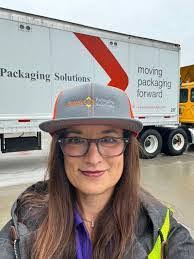 Kristy Comstock's Instagram, Twitter & Facebook