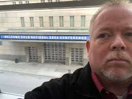 Kerry Daugherty (@wolf_leader2010)