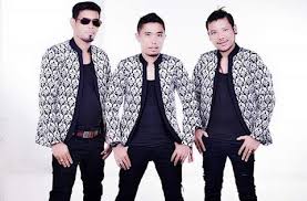 ## unang lao ho ito tiop ma tangakkon mekkel nang tangis au ai ho do donganki ganup ni arikki. Nabasa Trio Holong Na Hulehon Lirik Lagu Batak Pedia