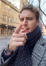 Chris Heyn's Instagram, Twitter & Facebook