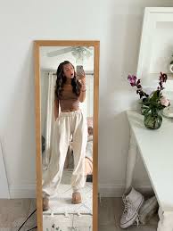 Joelle Addison (joelleaddison)