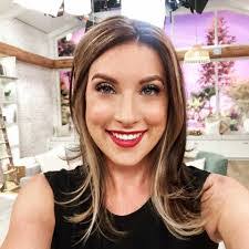 Laura Marando's Instagram, Twitter & Facebook