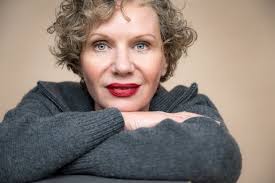 Anna Holmes, actress, voice actress, speaker, Berlin