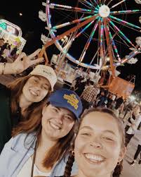 September 🍂🍁 New season, new challenges, and new growth Loving the  process (even in frustration iykyk) and am so grateful for this season. 🤍