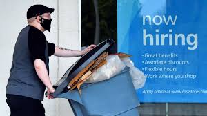 Además, el conjunto de los ingresos de los miembros de la unidad familiar correspondientes al mes anterior a la presentación de la solicitud del bono social completa debe ser inferior a: Como Algunos Estados Estan Estimulando El Regreso Al Trabajo Con Bonos De Hasta 1 200 La Opinion