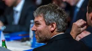 Petr kellner, the czech republic's richest man, has been killed in a helicopter crash in alaska. Pri Padu Vrtulniku Na Aljasce Zemrel Miliardar Petr Kellner Havarii Neprezilo Celkem Pet Lidi Irozhlas Spolehlive Zpravy