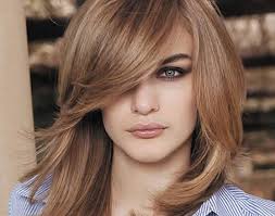 Il taglio medio è adatto a tutti i tipi di . Tagli Di Capelli Femminili A Lunghezza Media Foto E Idee Ma Guarda Un Po