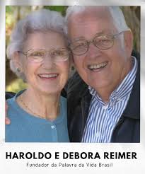 John Harold Reimer, mais conhecido como “seu” Haroldo, nasceu nos EUA. No  ano 1952, seguindo o chamado de Deus, veio ao Brasil para compartilhar sua  fé em Cristo. Inicialmente foi missionário entre