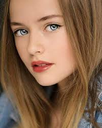 Kristina Pimenova fans Peru...