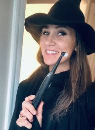 Lizbeth Patterson's Instagram, Twitter & Facebook