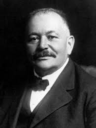 Oscar Mayer founder's grave in Chicago