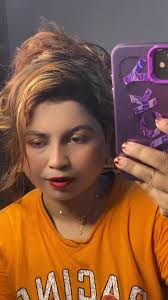 Selfie Tips and Mirror Posing Techniques