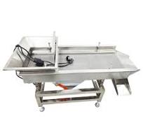 110V Linear Vibrating Screen with 2mm Round Hole Adjustable Sieving Flow  Hopper