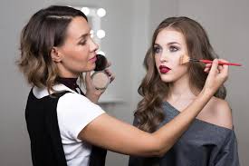 bee a successful makeup artist with