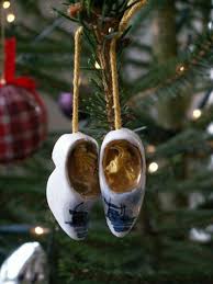 Pin De Basma Al Agha Em Natal Tamancos De Madeira Decoracao Tamanco