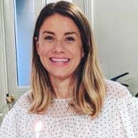 Amy Earp's Instagram, Twitter & Facebook