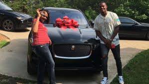 Kansas city chiefs quarterback patrick mahomes is undoubtedly one of the biggest stars of the nfl. Happy Birthday Mama Watson Deshaun Buys His Mother Her First Official Car Abc13 Houston